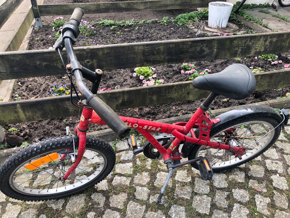 BMX ? Fahrrad, 20 Zoll rot schwarz an Bastler in Hamburg