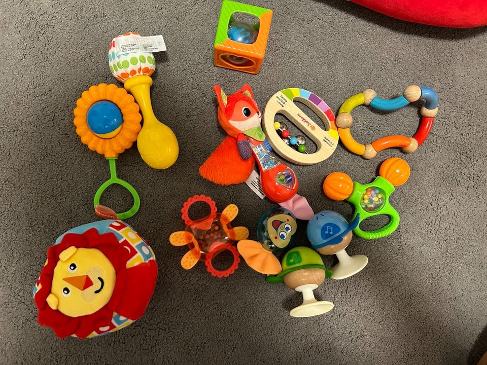 Spielzeug Baby - jedes Teil 1€ in Dortmund