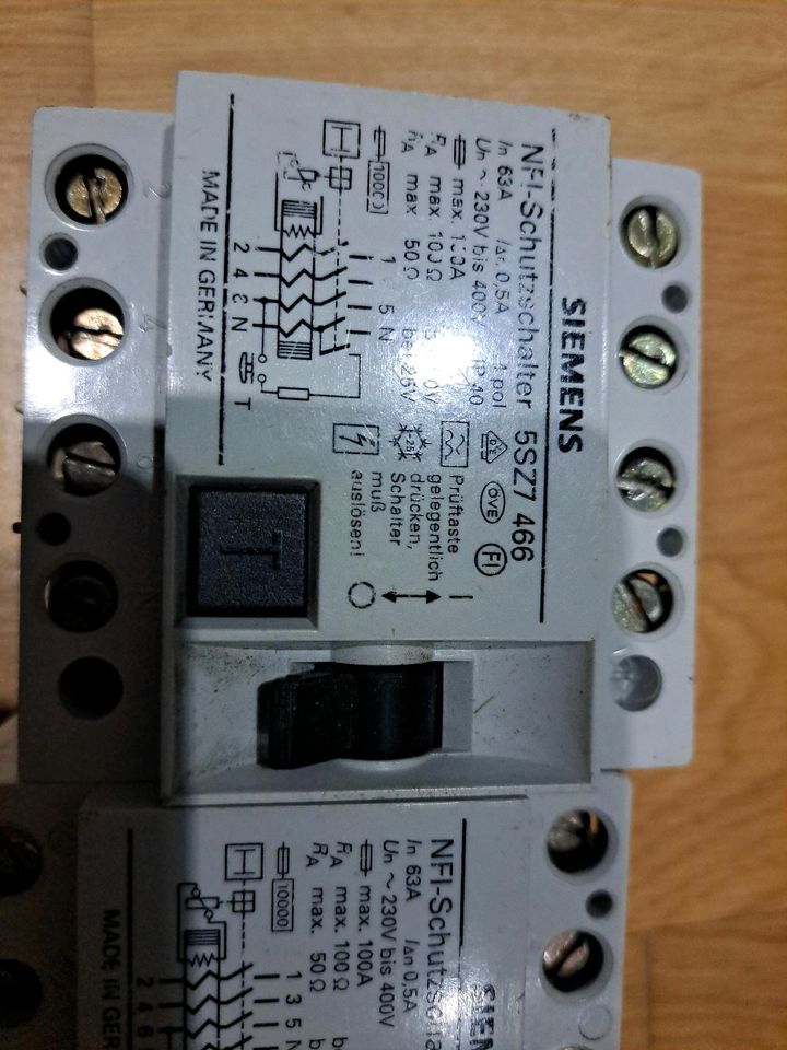 Siemens FI Schalter 63A/0,5A 63A/0,3A  40/0.5A in Bottrop