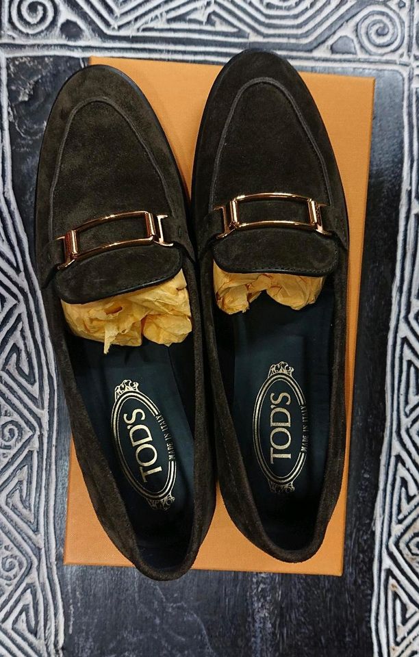 TOD'S Loafer Mokassins Slipper Schuhe Wildleder dunkelgrün 38 NEU in Kleinblittersdorf