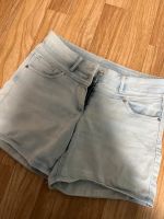 Kurze hellblaue Jeans Shorts Sachsen - Löbau Vorschau