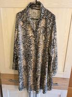 Polo Live Blusenkleid Gr 52(eher 48/50)schwarz. weiß Bayern - Ruderting Vorschau