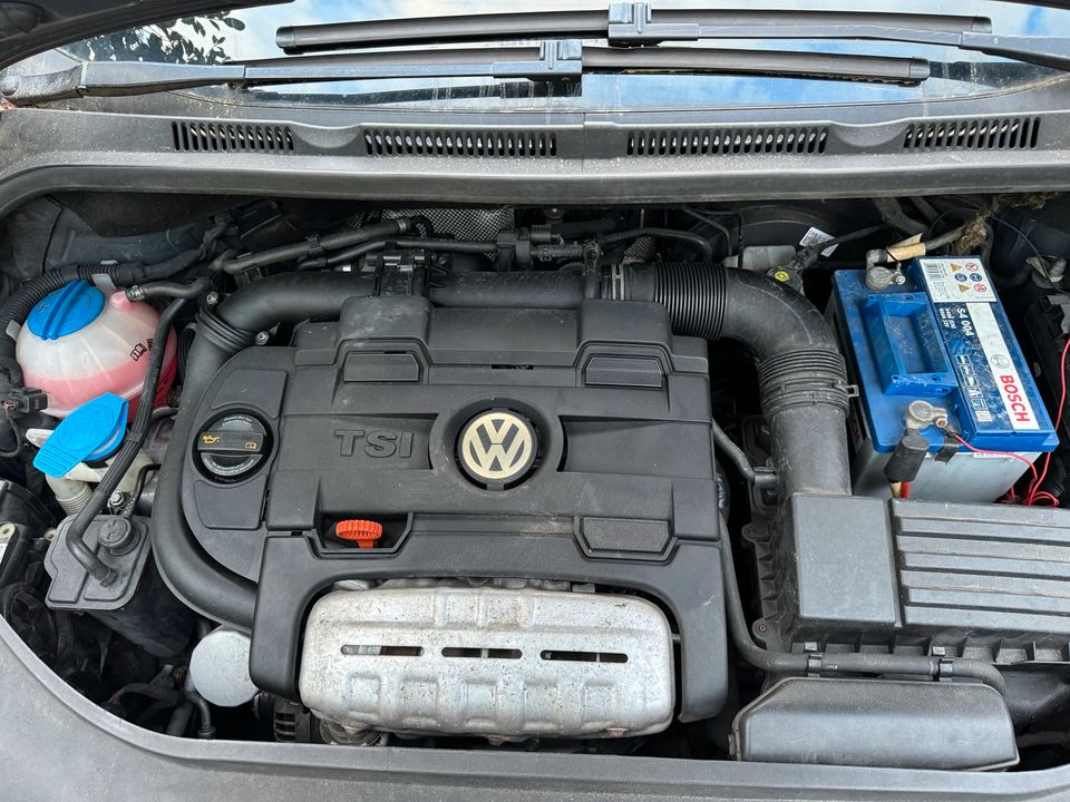 Volkswagen Golf 6 Plus 1.4 TSI *Xenon*PDC*NAVI*Bluetooth in Reutlingen