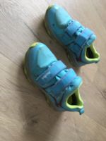 Sneaker Turnschuhe Kinderschuhe 28 Richter Nordrhein-Westfalen - Oerlinghausen Vorschau