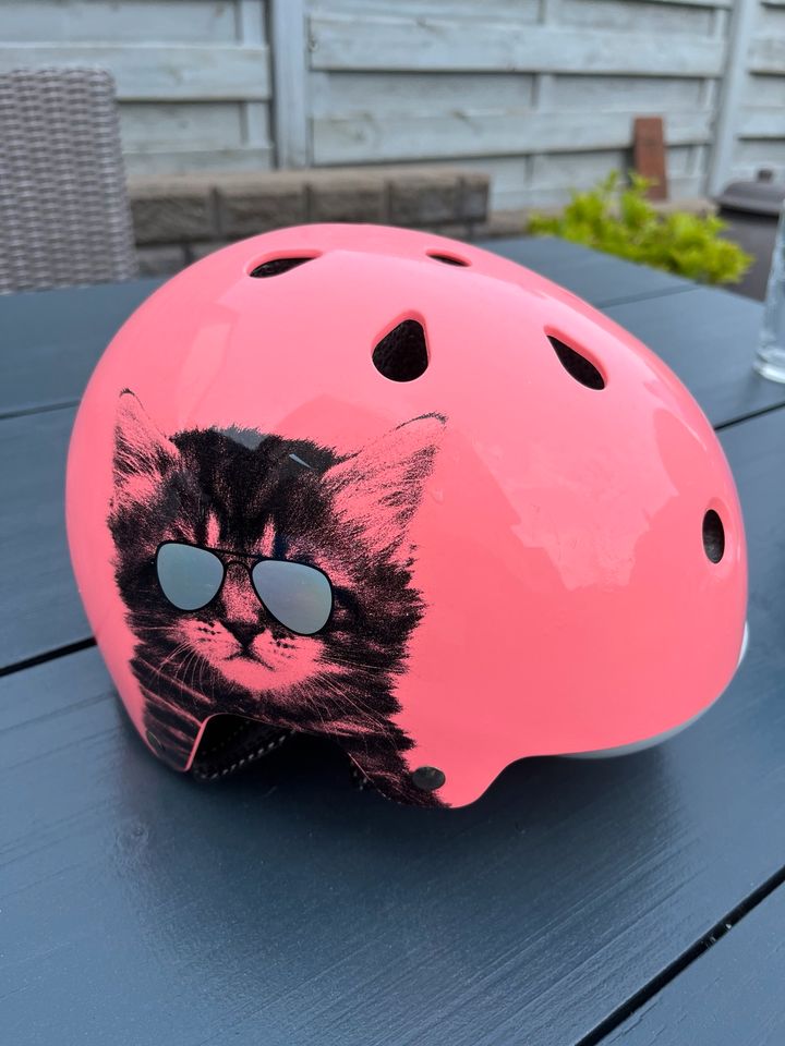 Kinderhelm  Electra pink in Gladenbach