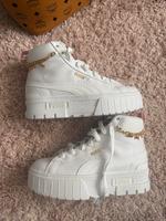Puma Sneaker mit Goldkettchen Thüringen - Erfurt Vorschau