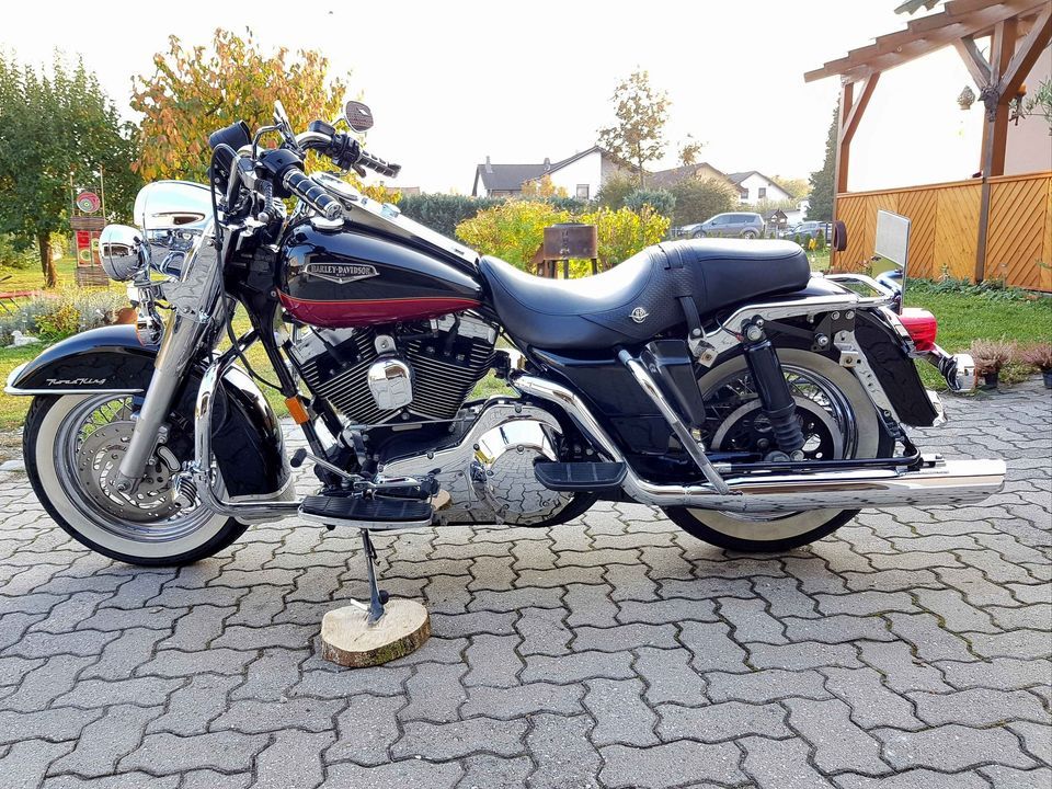 Harley-Davidson Road King Classic in Abensberg