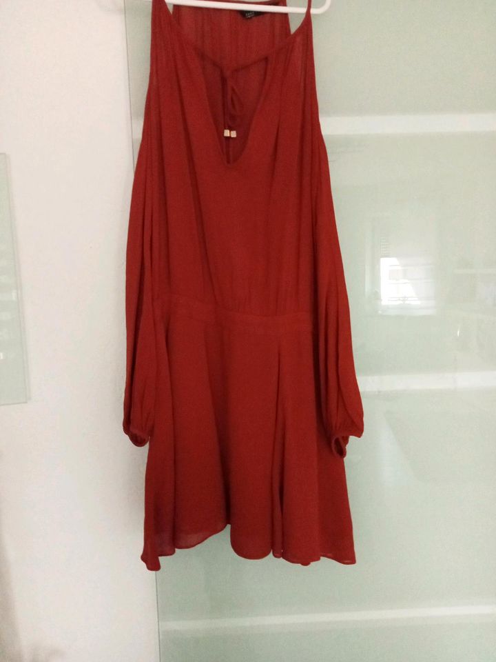 Kleid von Zara, Farbe Rostbraun, Größe XS in Winzer