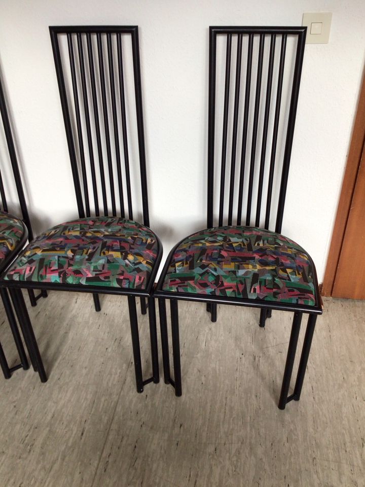 Vier Stühle Vintage aus den 80er Jahren in Bonn