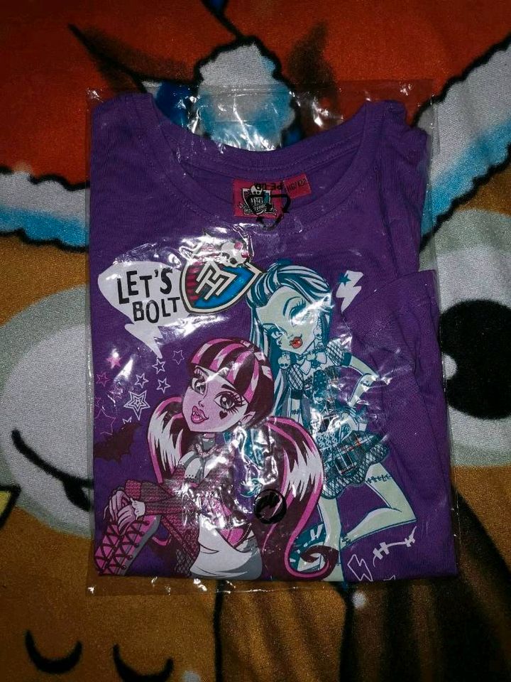 neu * T-Shirts in Gr. 116/122 mit Monster High in Heidelberg