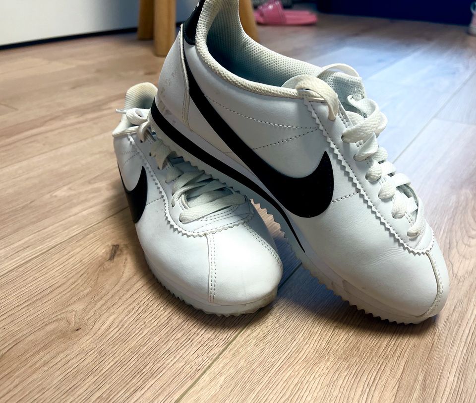 Nike Schuhe Sneaker Cortez  NEU sehr seltener Model ! Größe 36 in Trier