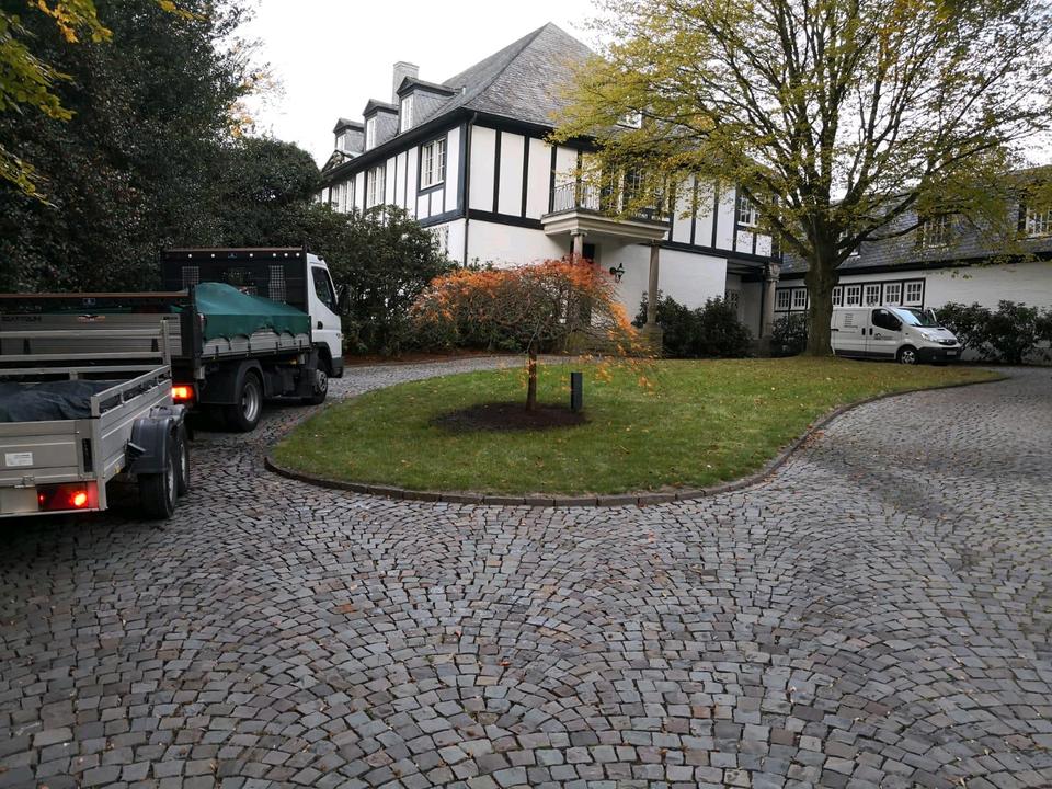 Arbeit: mitarbeitender Fahrer Kl. C1E im Gartenbau gesucht. in Krefeld