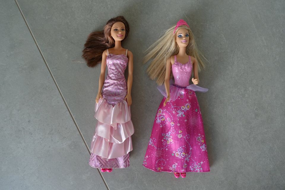 2 x Original Barbiepuppe Mattel in St. Ingbert