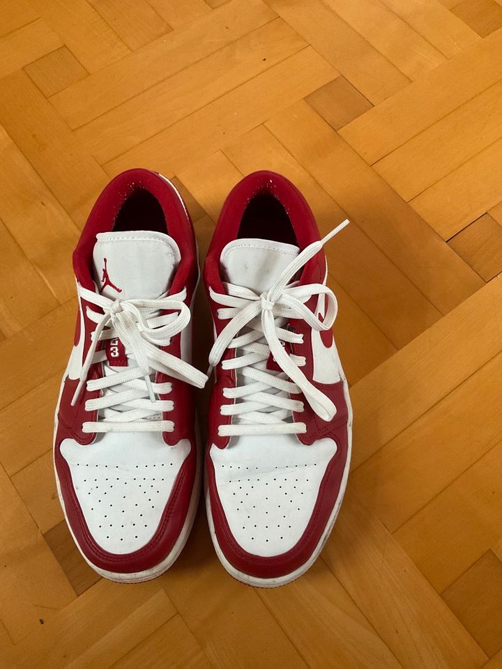 Air Jordan 1 low Größe 43 Basketball Schuh in Remscheid
