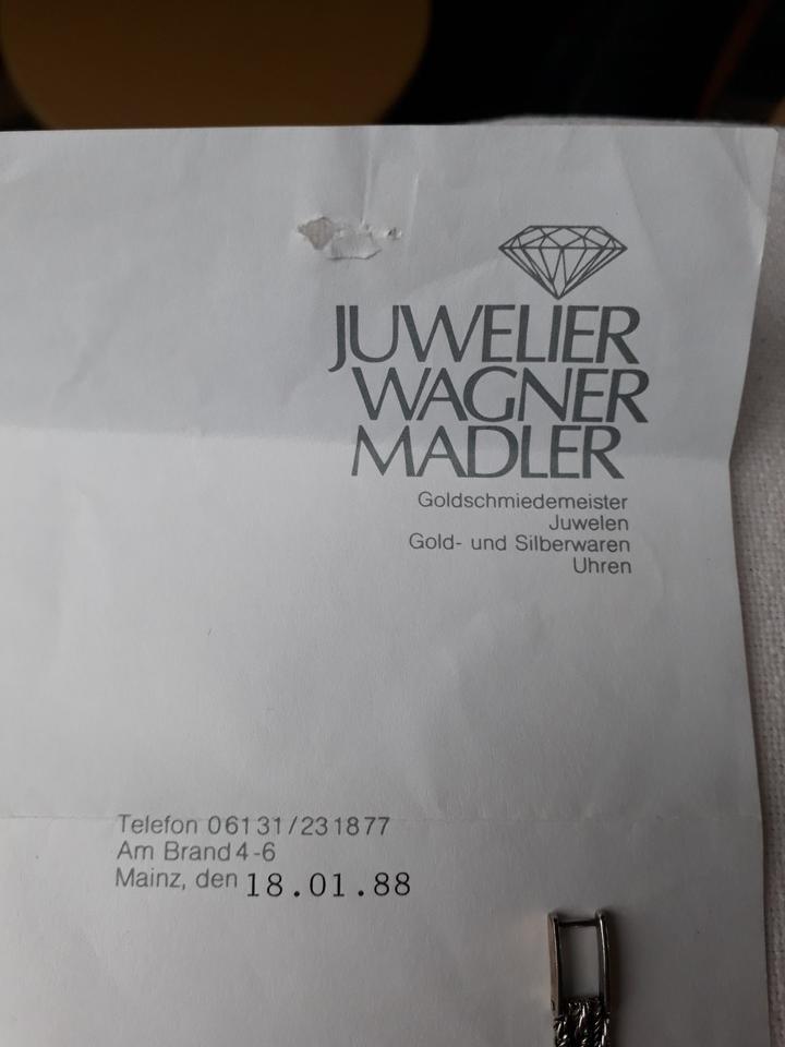 alte, filigrane Bulova-Damenuhr 750 er Gold mit 46 Brillianten in Alzey