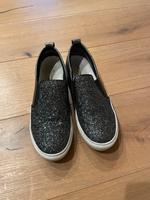 Slipper Halbschuhe Glitzer Pailletten von Tamaris Hessen - Vöhl Vorschau