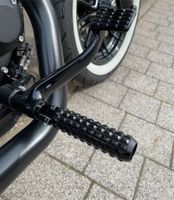 Harley Sportster Forty Eight 48 Iron FUSSRASTEN und SCHALTRASTE Baden-Württemberg - Oberboihingen Vorschau