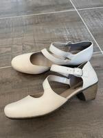 Rieker Pumps cremebeige Gr. 37 NEU Bayern - Röthlein Vorschau