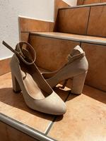 Pumps beige Bayern - Ortenburg Vorschau