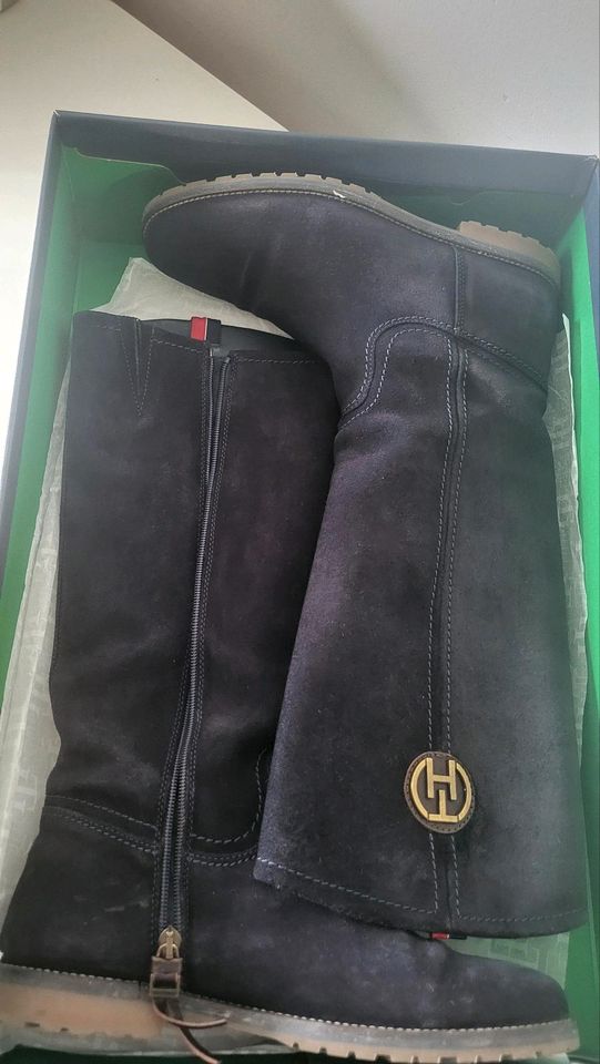 Original Tommy Hilfiger Lederstiefel dunkelblau Gr. 41 in Berlin