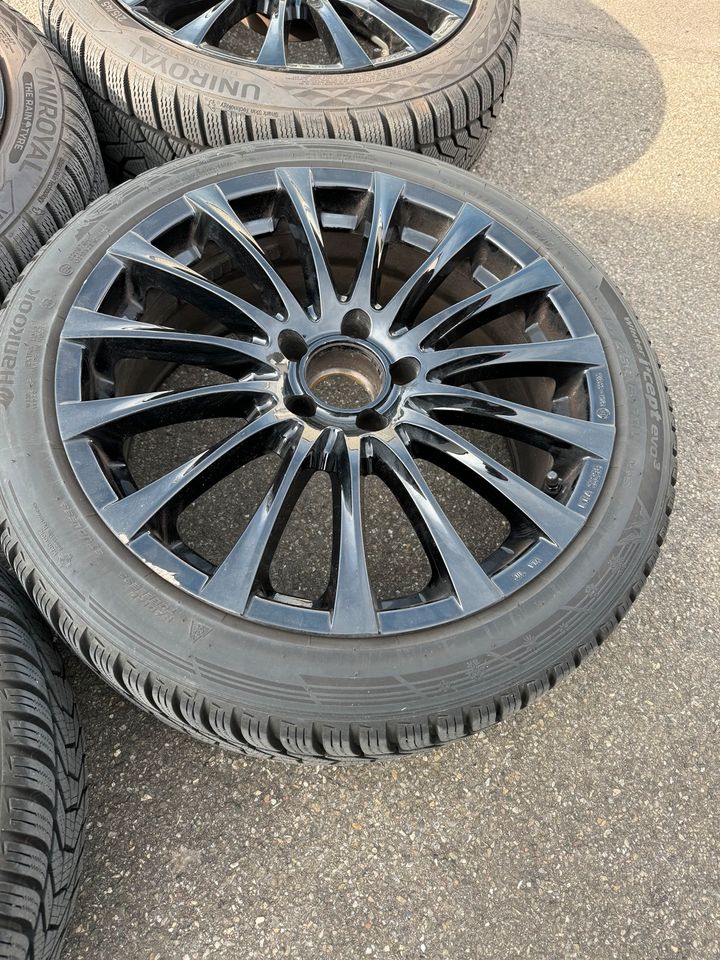 Felgen + Winterreifen 215/45 R 18 93V in Denkendorf