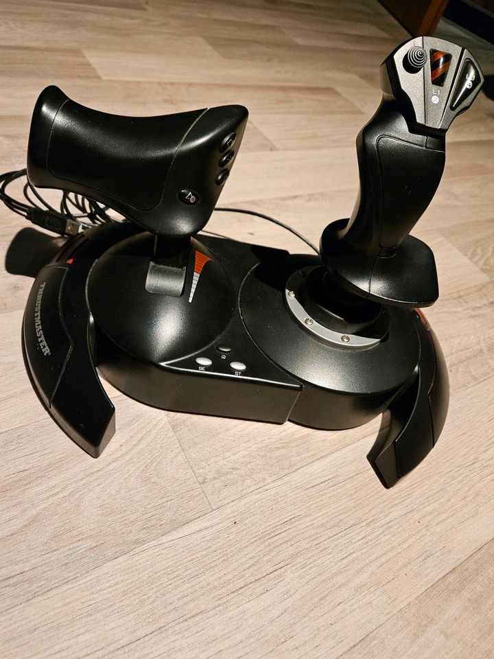 T.Flight Hotas X - Thrustmaster in Heidelberg