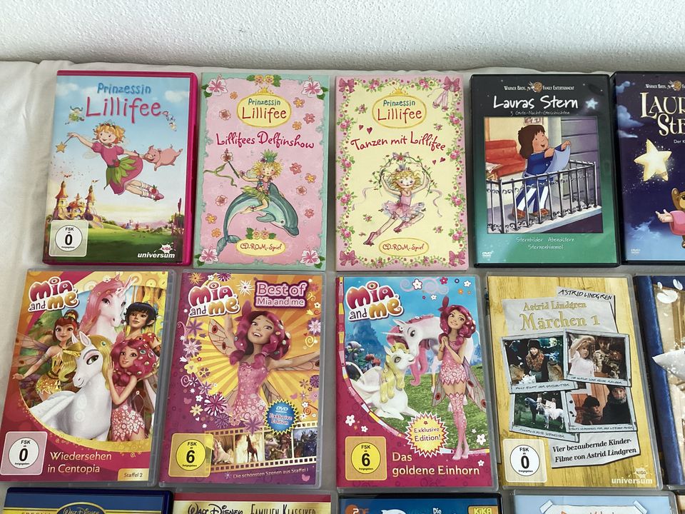 18 Mädchen Kinder DVD in München