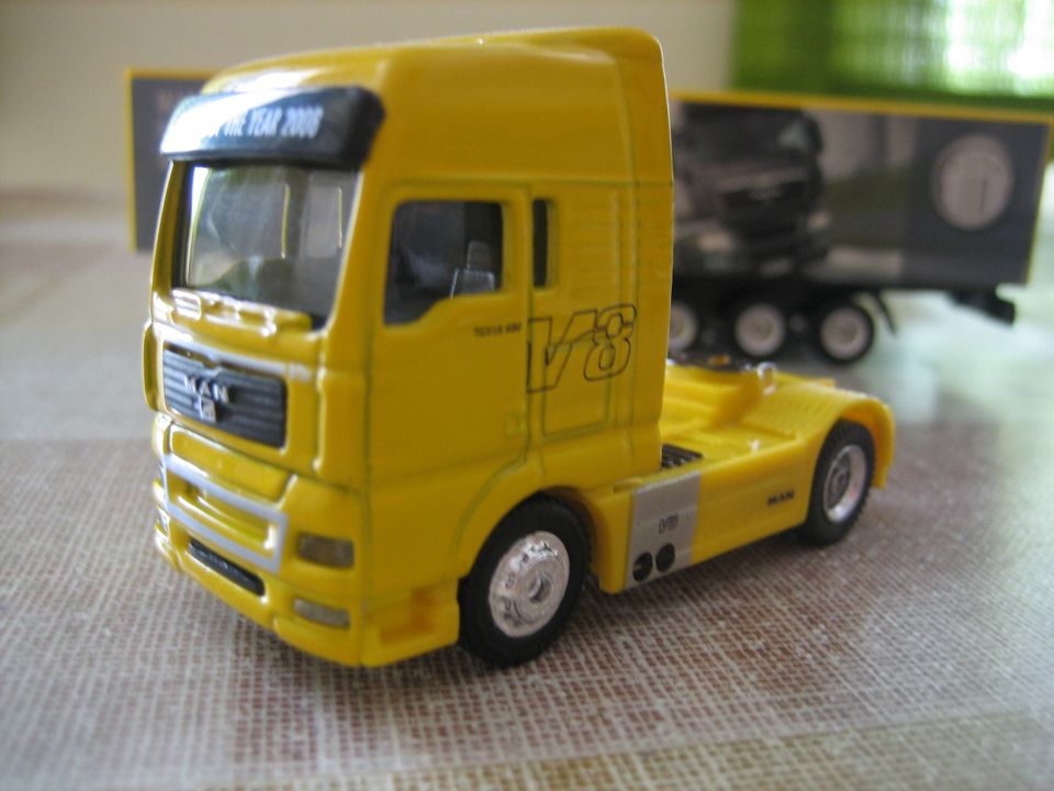 Modell - LKW  MAN TGX V8 Werbetruck von MAN 1:87 in Regensburg