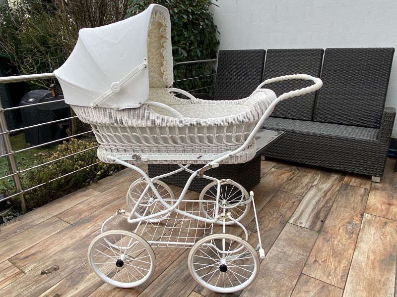 Knorr Kinderwagen Korb weiß Nostalgie / Retro in Nordrhein-Westfalen -  Hürth | Kinderwagen gebraucht kaufen | eBay Kleinanzeigen ist jetzt  Kleinanzeigen