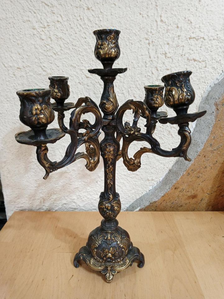 Kerzenhalter /Kerzenständer antik in Daun