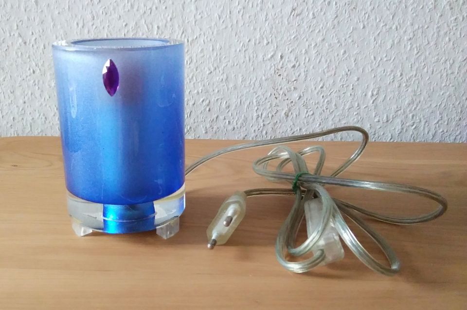 Kleine Lampe/Tischlampe aus Glas in blau Höhe 12 cm x Breite 8 cm in Berlin