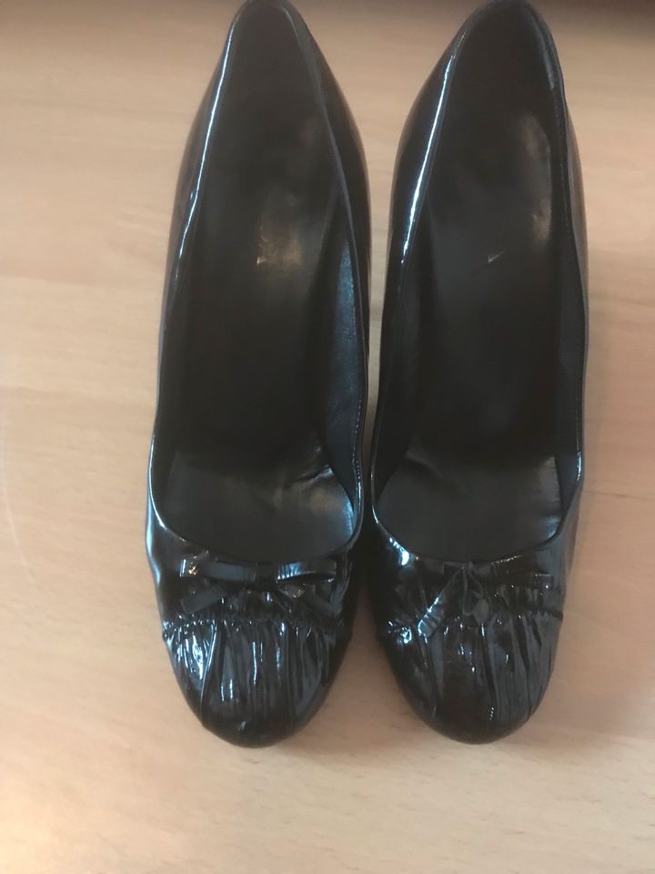 Original Damen Prada Schuhe/Pumps  in 38.gr in Stuttgart