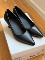 Iris & Ink heels Berlin - Treptow Vorschau