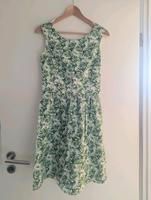 Tolles Sommer Kleid Esprit XS (34) mit Pflanzen Muster Bremen - Schwachhausen Vorschau