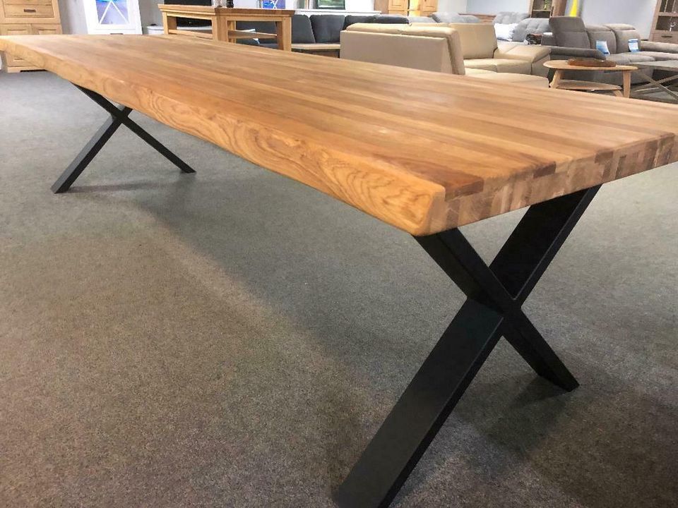 Esstisch ,Tisch, Eiche Massiv , Baumkante 300 cm ! XXL Format NEU in  Niedersachsen - Rinteln | eBay Kleinanzeigen ist jetzt Kleinanzeigen