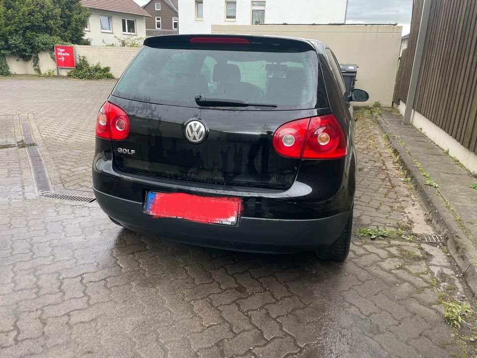 VW Golf V zu verkaufen in Hann. Münden