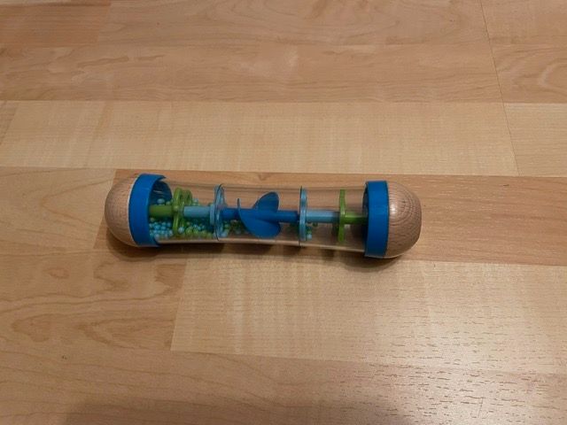 Regenmacher Mini Rassel Holzspielzeug für Babys in Northeim