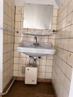 Zu verschenken  Waschbecken +wasserhahn Nordrhein-Westfalen - Dinslaken Vorschau