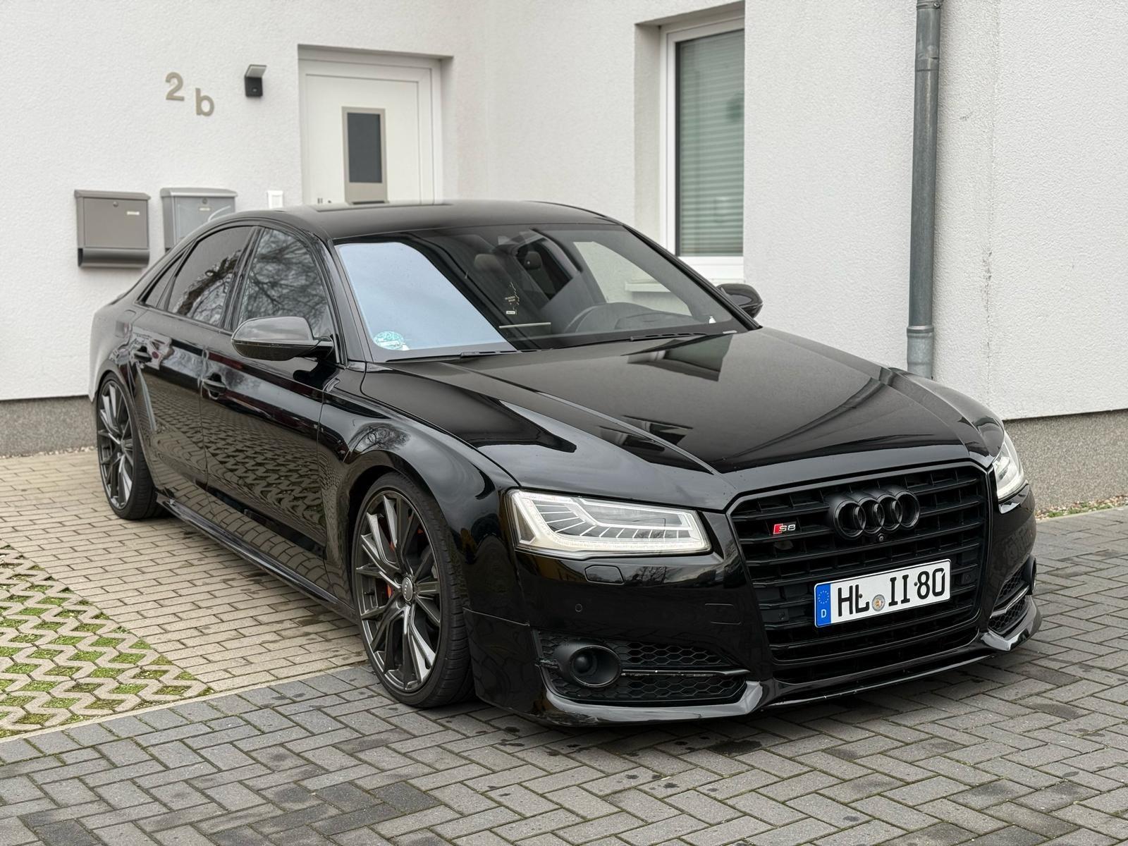 Abbildung des Autos Audi S8 ABT 740PS Matrix