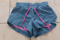 kurze Sportshort Sporthose in Gr. 34 H&M grau Damen Brandenburg - Neuenhagen Vorschau
