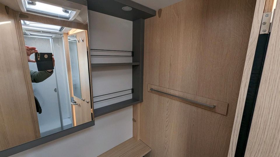 LMC Tourer Lift 720 Modell 2023 - Markise - Fahrradträger - RFK - Hubbett - Queensbett - Navi - Wohnmobil in Hohenwarsleben