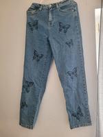 Blaue Jeans mit Schmetterlingen Hessen - Heuchelheim Vorschau