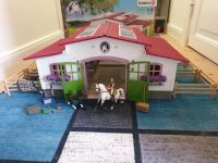 Horse Club Schleich Reiterhof mit Reiterin und Pferden 42344 Schleswig-Holstein - Rendsburg Vorschau