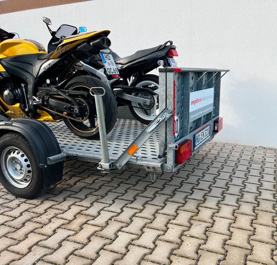 Profi Motorradtransporter / Motorradanhänger 1300 KG zu vermieten in Leimen