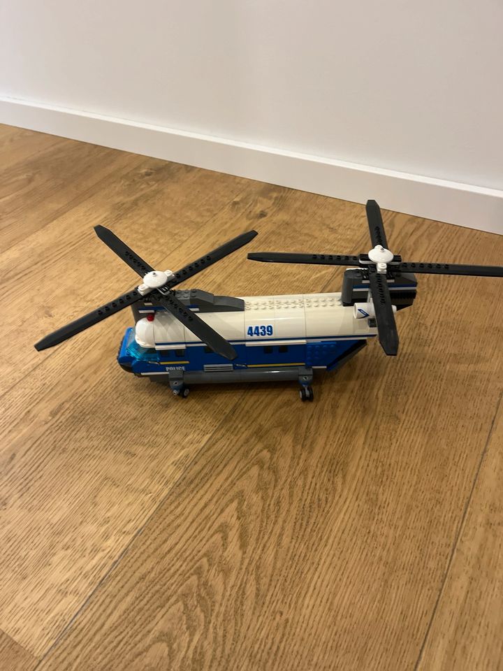 Lego City Helikopter 4439 in Rheinbach