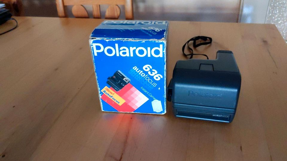 Polaroid 636 Autofokus Sofortbildkamera in Berlin