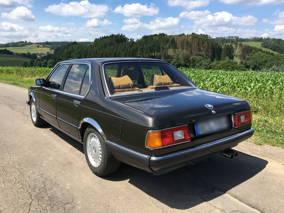 BMW 735i E23 OLDTIMER in Olpe