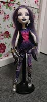 Monster High Barbie Spectra mit Ständer Hessen - Dreieich Vorschau