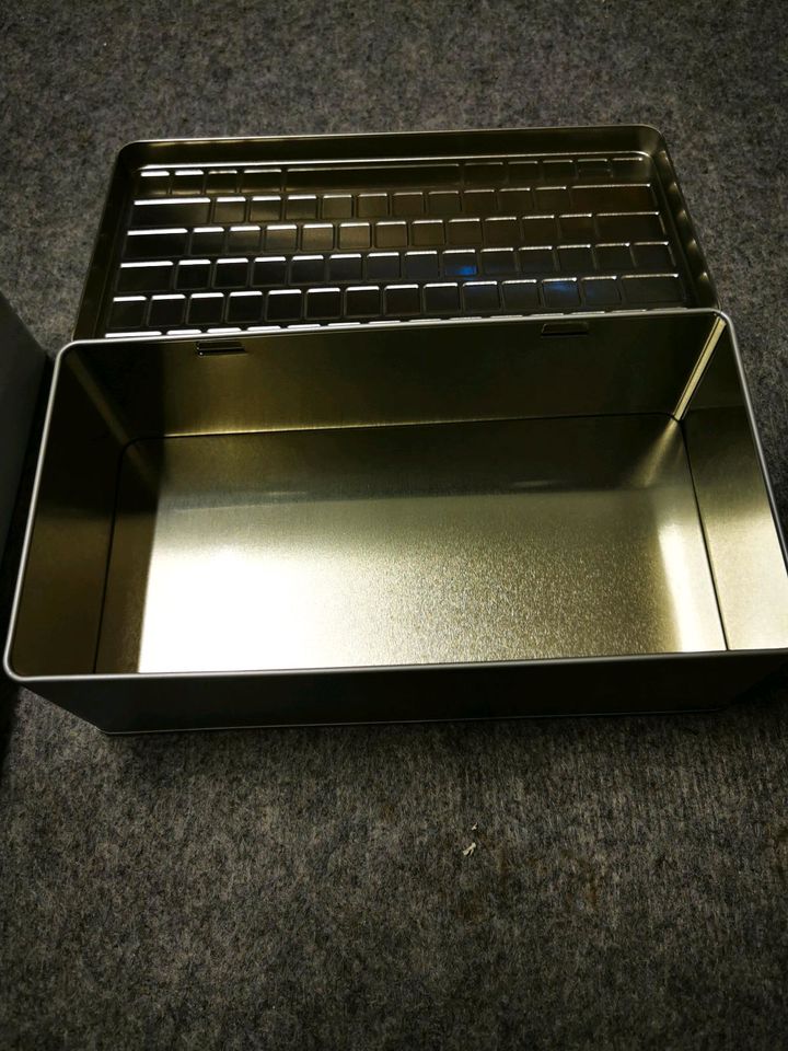 Metaldosen/ Aufbewahrungsboxen Gameboy und Tastatur in Marl