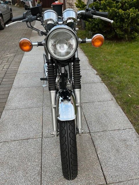 Yamaha SR 500 / SR 400 mit nur 648 km, wie neu. in Hamburg